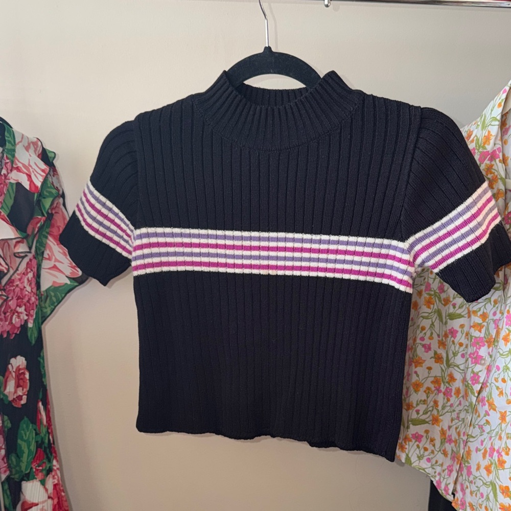 Black Ribbed Short-Sleeve Sweater with Pink & White Stripes Y2K